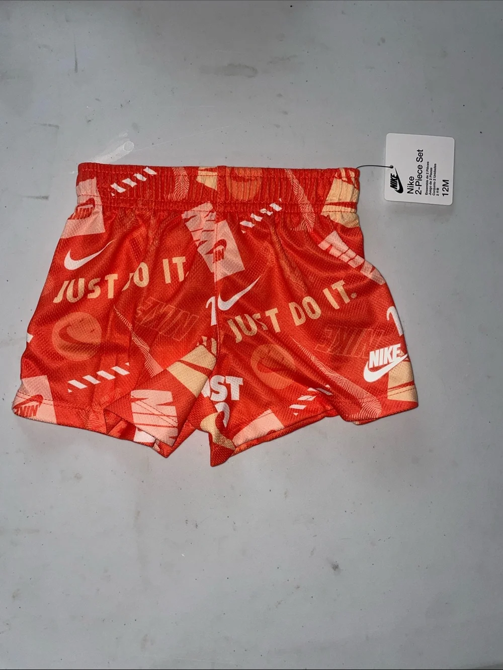 NEW! NIKE ORANFE 2-PIECE T-SHIRT & SHORTS SET. SIZE 12 MONTHS. BOYS. - Picture 2 of 9